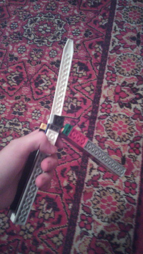 Butterfly knife.jpg